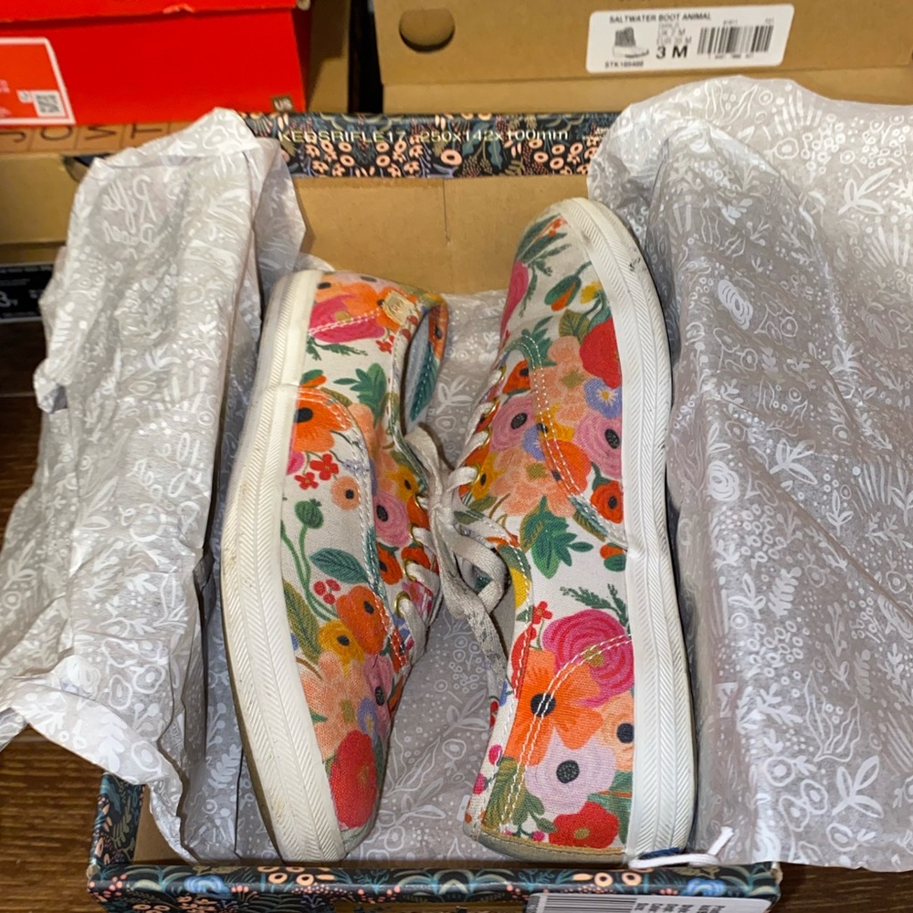 Keds & Rifle Paper Co collab Champion Sneaker size 2 VGUC